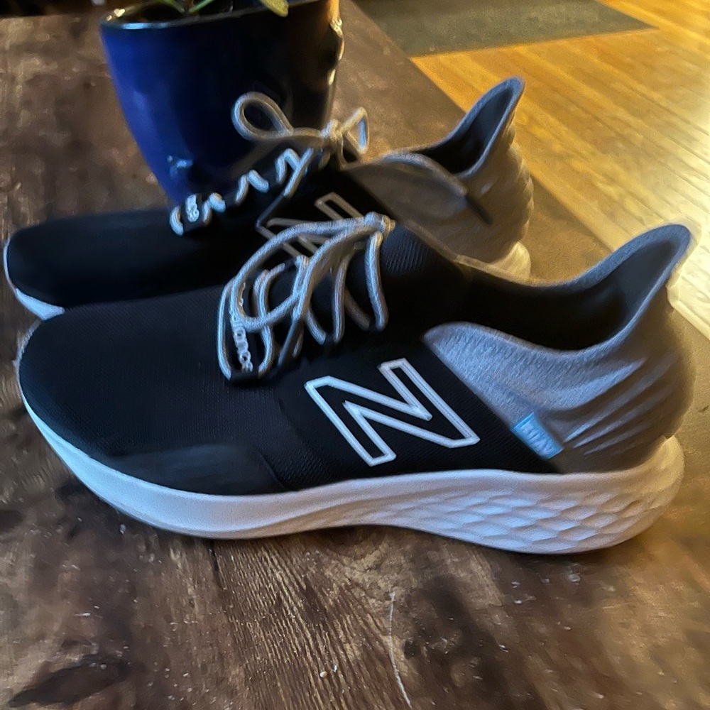 Barely worn- New Balance Mens size 11.5
